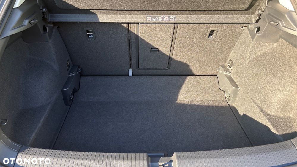 Volkswagen T-Roc - 7