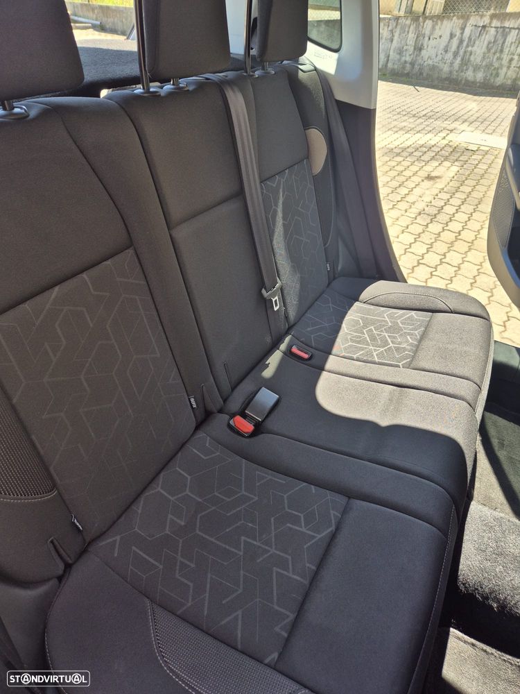 Peugeot 2008 - 10