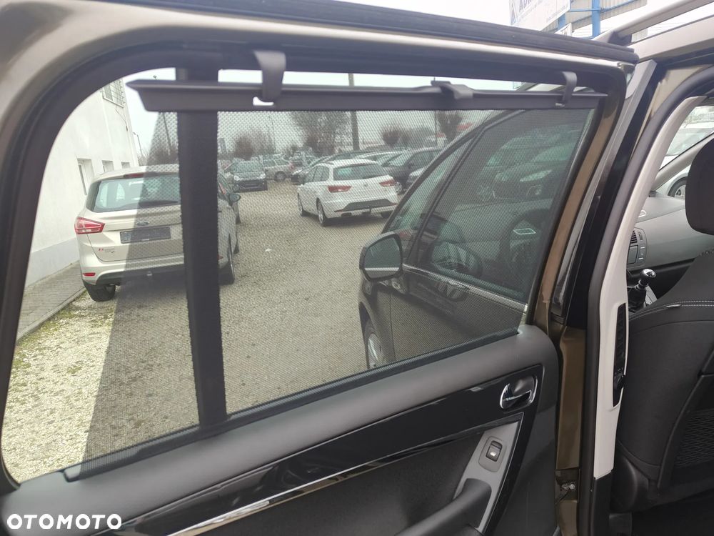 Citroën C4 Grand Picasso - 19