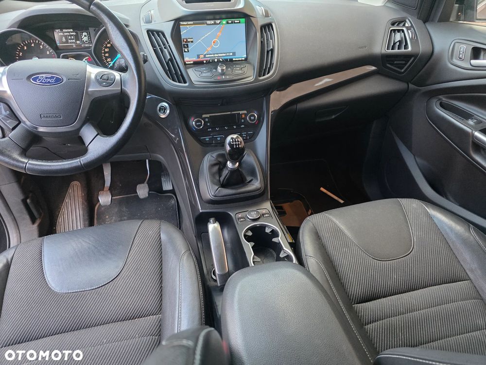Ford Kuga 1.5 EcoBoost 2x4 Titanium - 15
