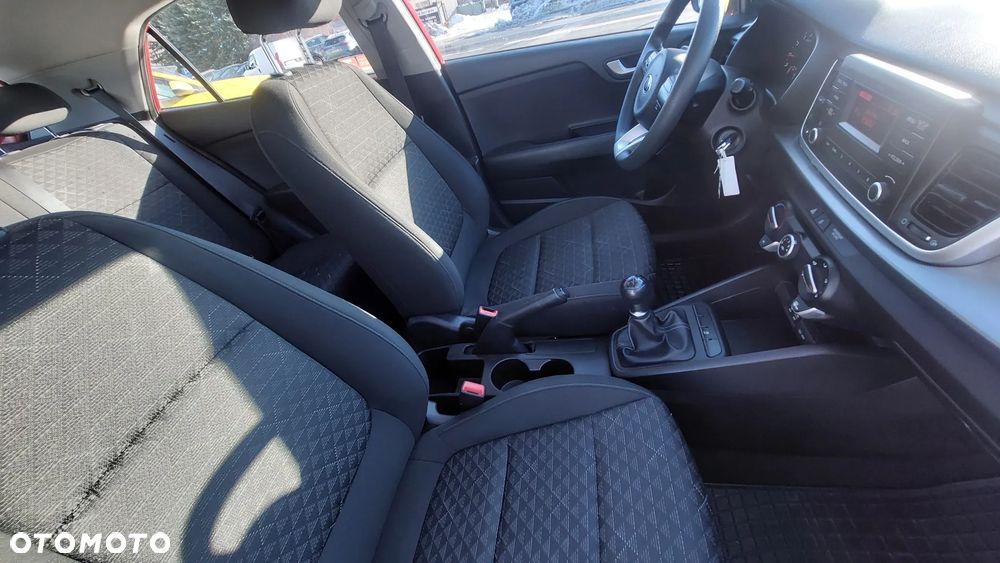 Kia Rio 1.2 M - 13