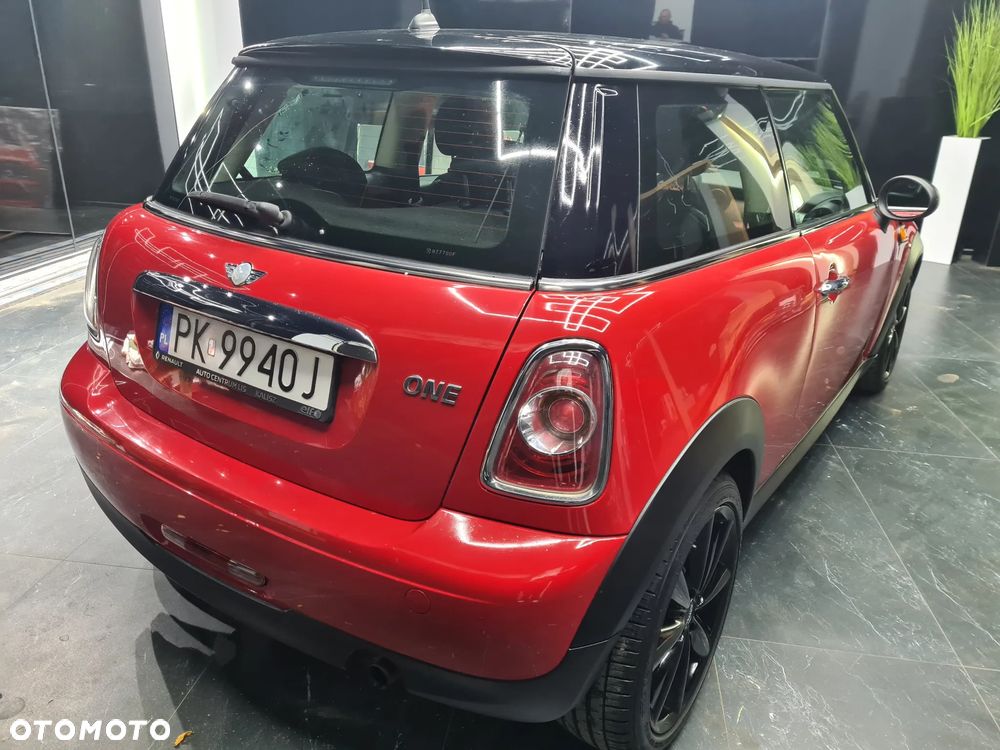 MINI ONE - 6