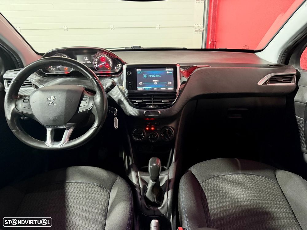 Peugeot 208 1.2 PureTech Style - 17