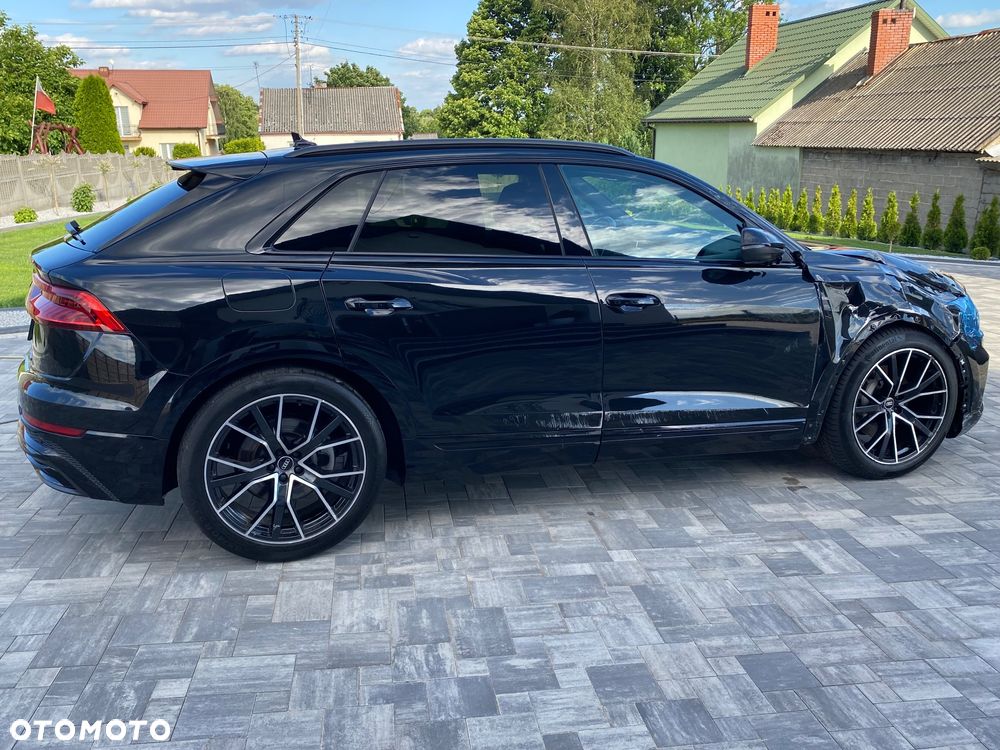 Audi Q8 55 TFSI quattro tiptronic - 13