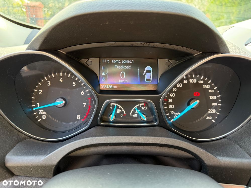 Ford Kuga 1.5 EcoBoost 2x4 Titanium - 26