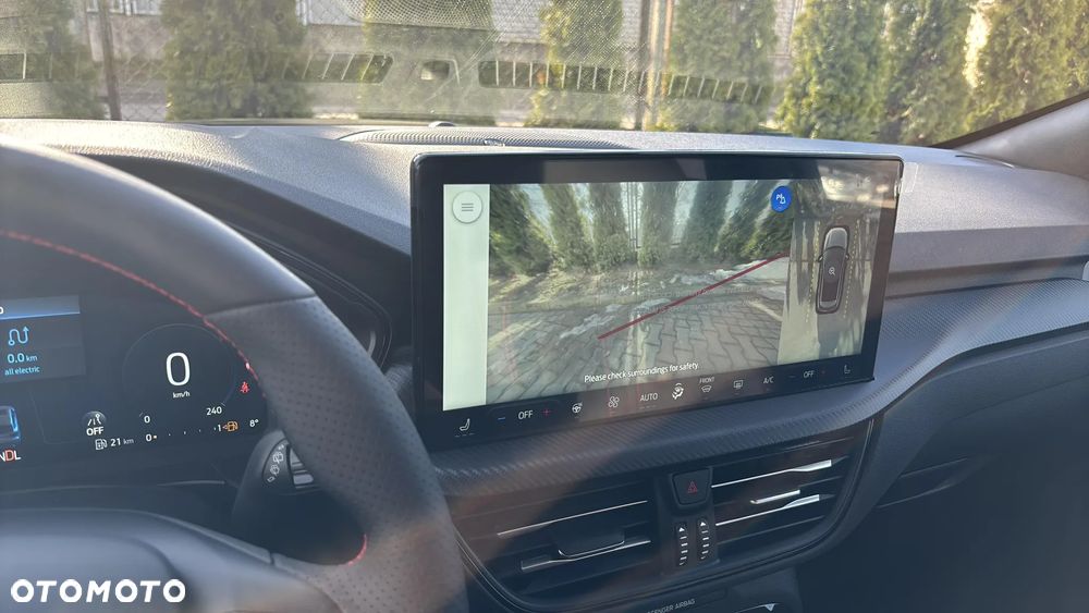 Ford Kuga 2.5 FHEV FWD ST-Line X - 35