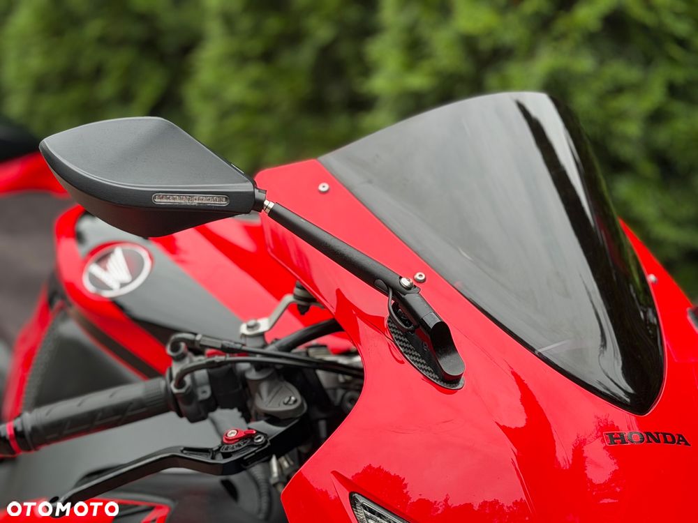 Honda CBR - 25