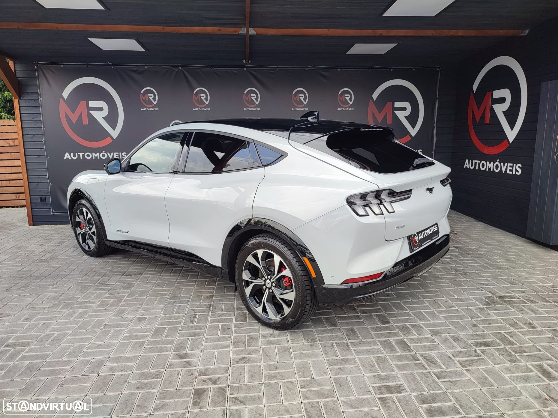 Ford Mustang Mach-E Premium AWD - 7