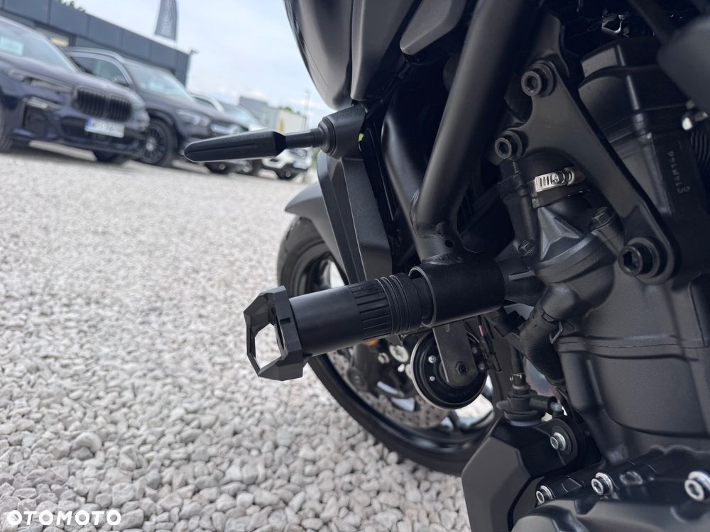 Yamaha MT - 8