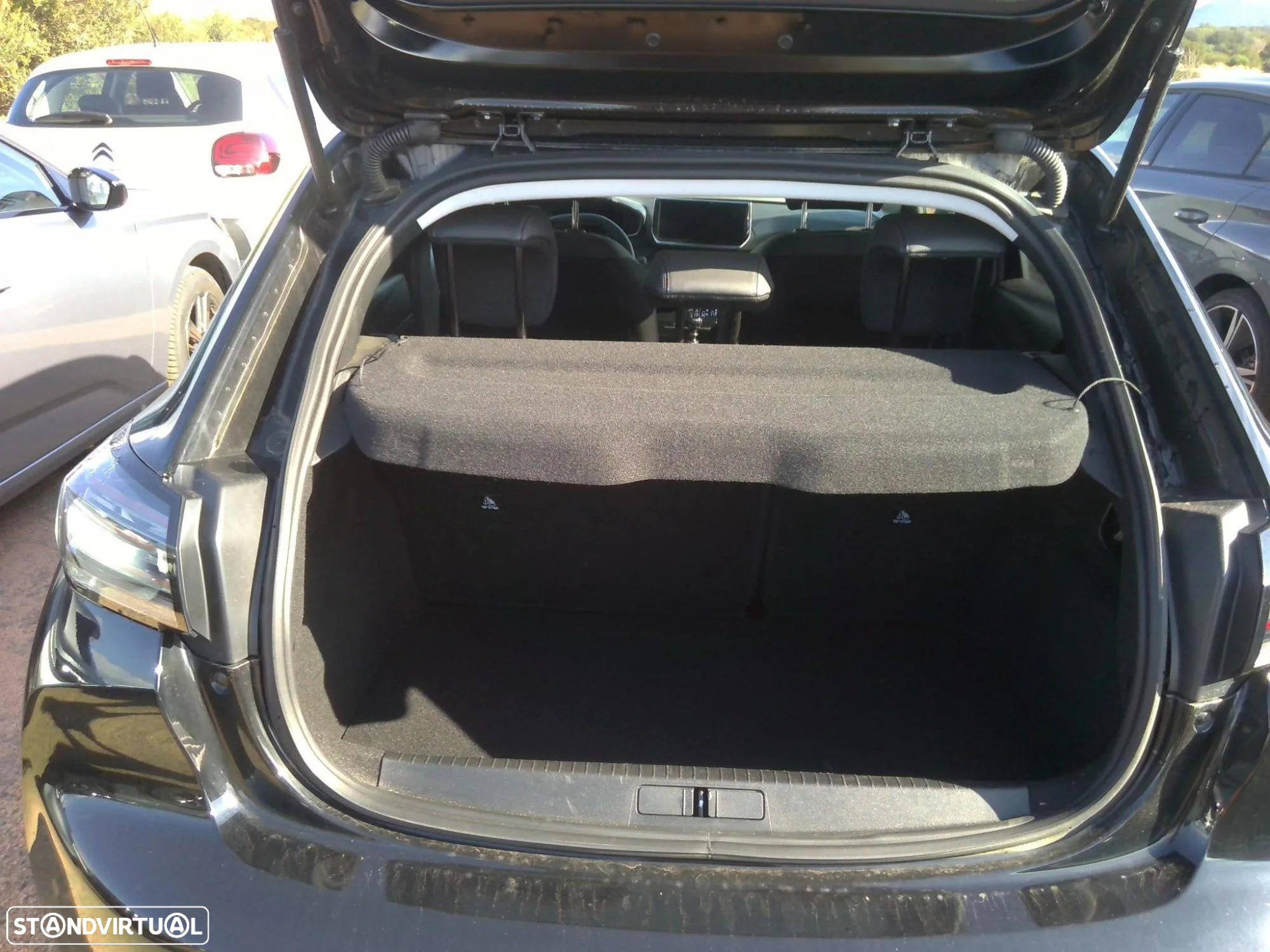 Peugeot 208 1.2 PureTech Allure - 4