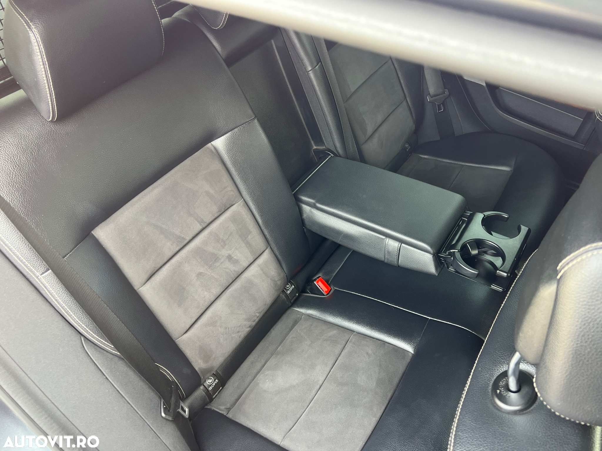 Mercedes-Benz E 200 T BlueTEC 7G-TRONIC Elegance - 34