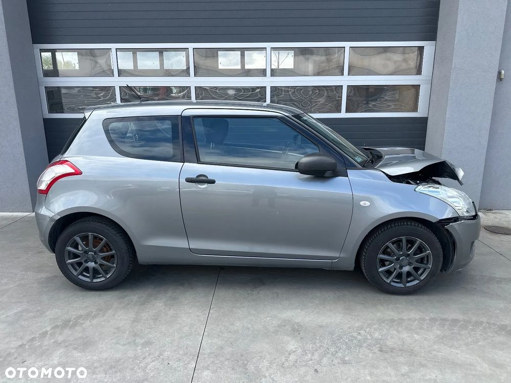 Suzuki Swift 1.2 Club - 7