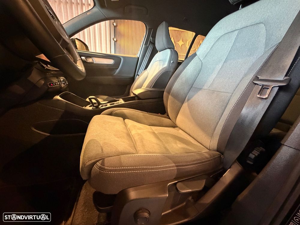 Volvo XC 40 T4 Recharge DKG Ultimate Bright - 17