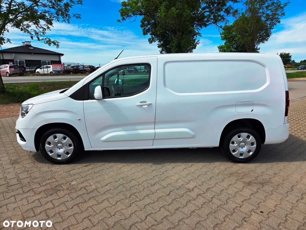 Opel COMBO - 17