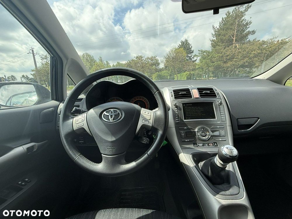 Toyota Auris - 7