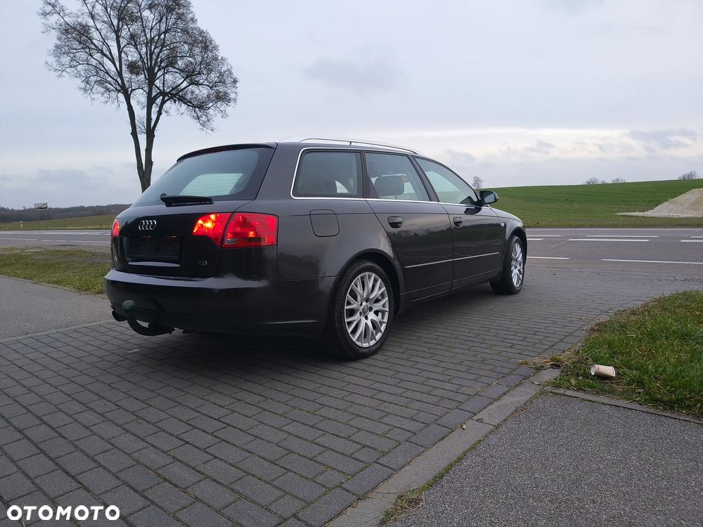 Audi A4 Avant - 11