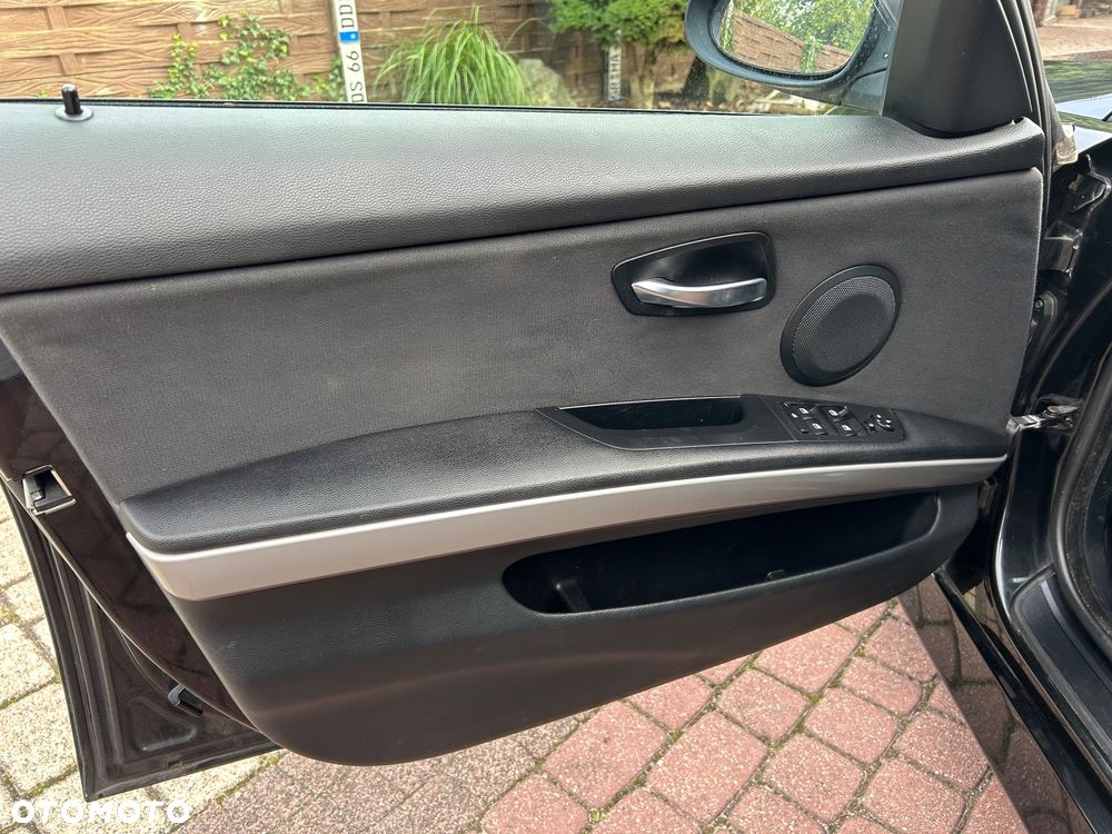 BMW Seria 3 320d DPF Edition Fleet Sport - 15