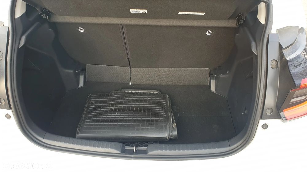 Toyota Yaris 1.5 Comfort CVT - 18