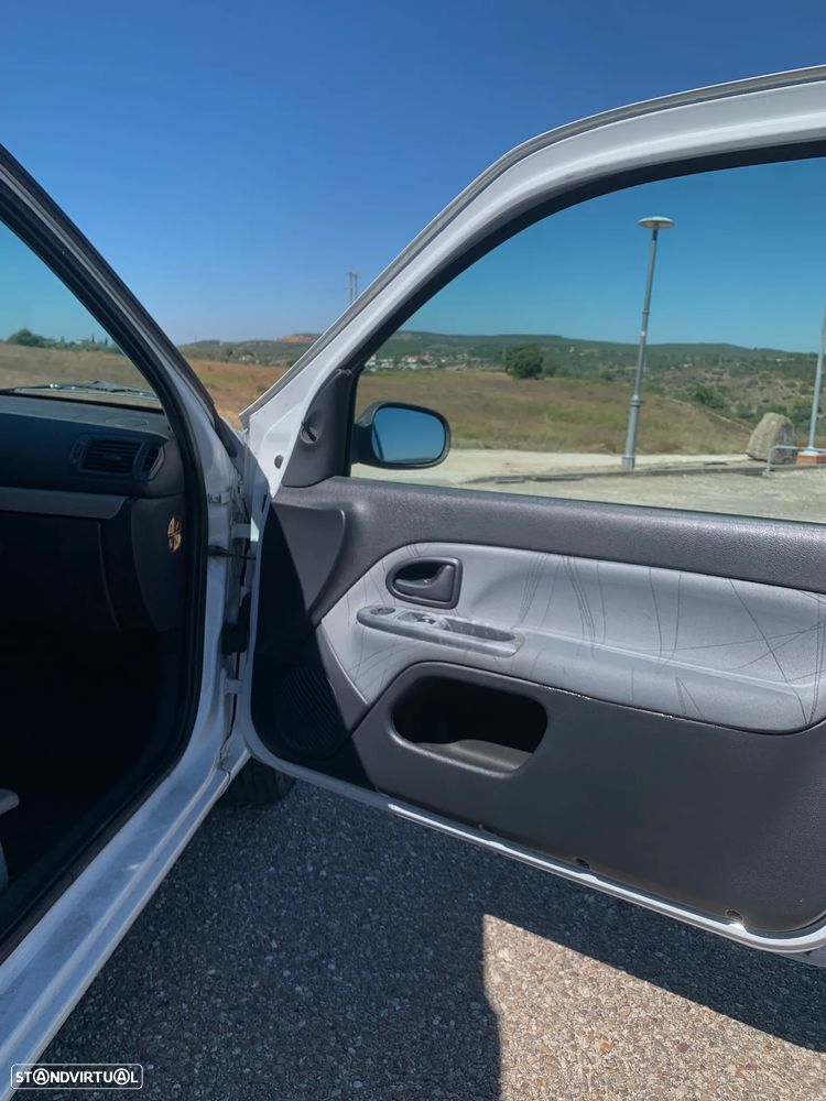 Renault Clio 1.5 dCi Pack - 15