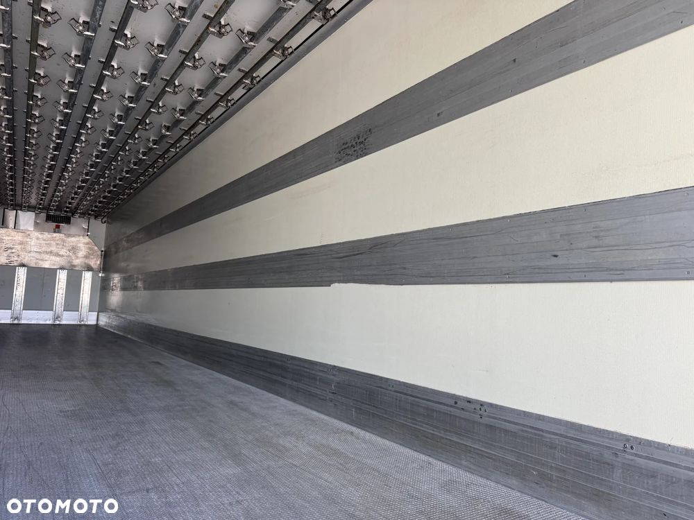 Krone Hakowa, Thermo King SLXi 400 - 15