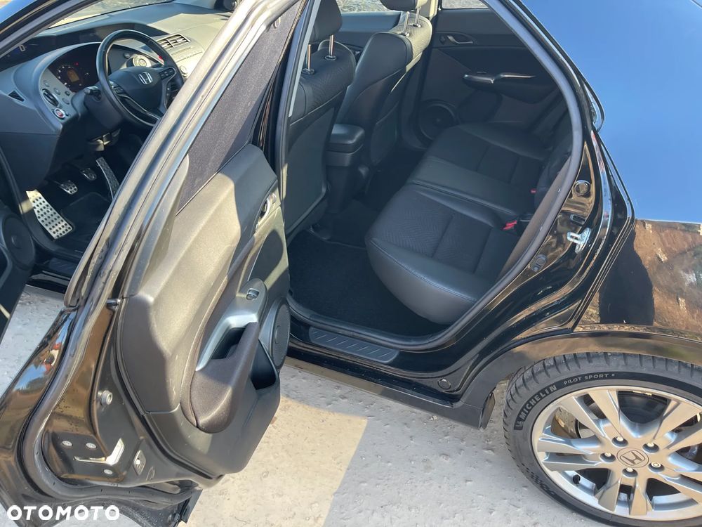 Honda Civic 1.8 GT Special Edition - 28