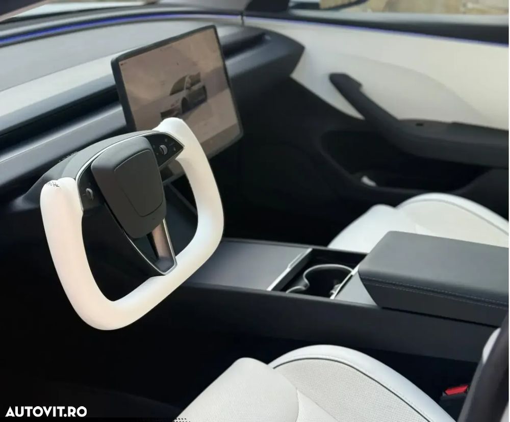 Tesla Model 3 Performance - 9