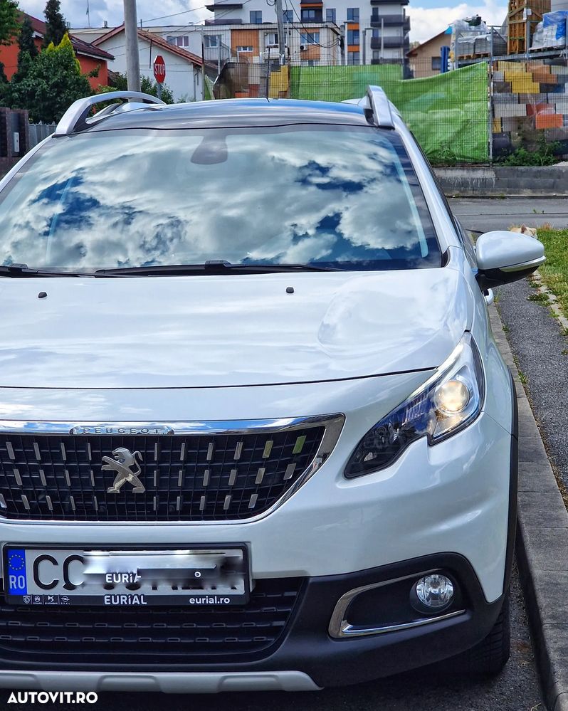 Peugeot 2008 1.2 PureTech EAT8 STT GT Pack - 5