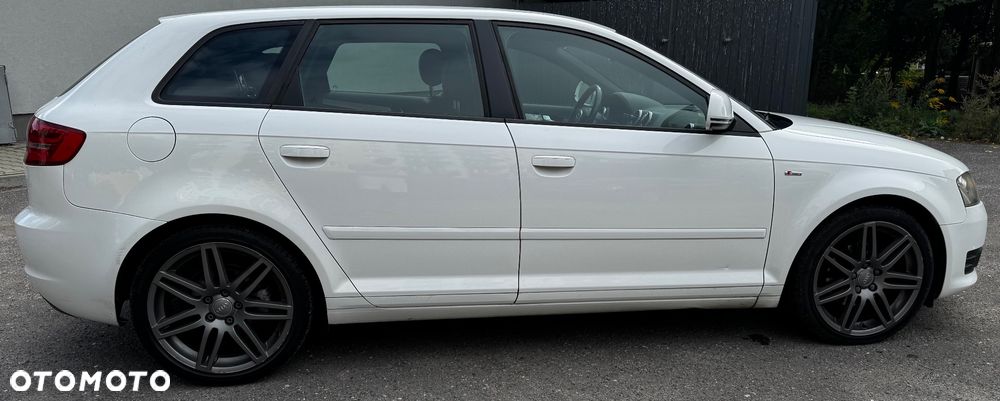 Audi A3 Sportback 1.4 TFSI Ambiente - 11