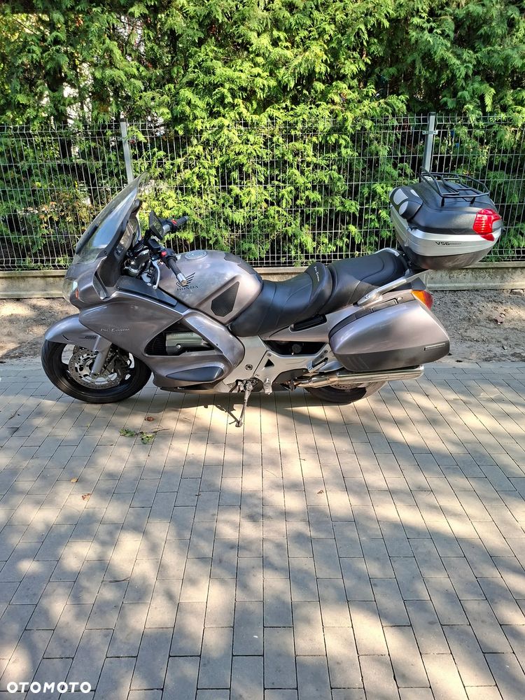 Honda ST - 2