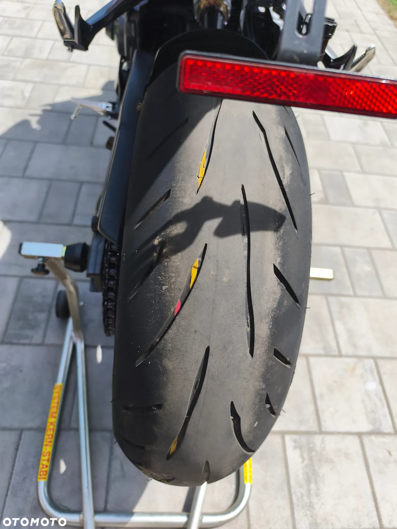 Yamaha MT - 28