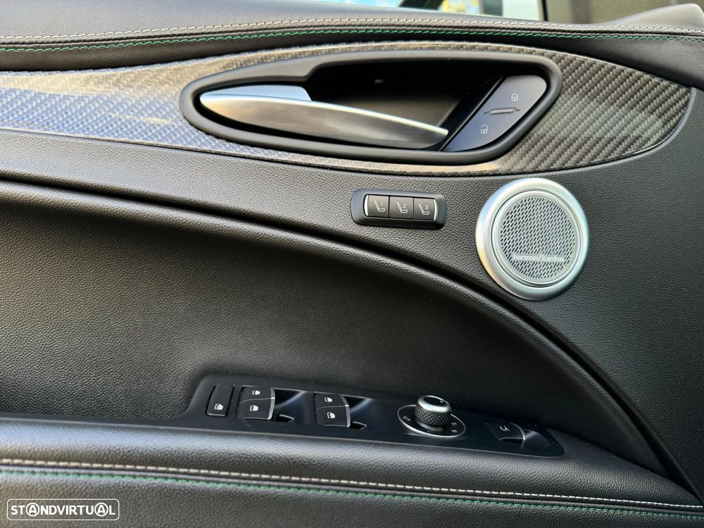 Alfa Romeo Stelvio V6 2.9 Bi-Turbo AT8-Q4 Quadrifoglio - 18
