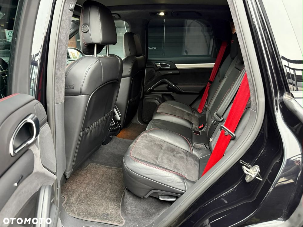 Porsche Cayenne GTS Tiptronic S - 17