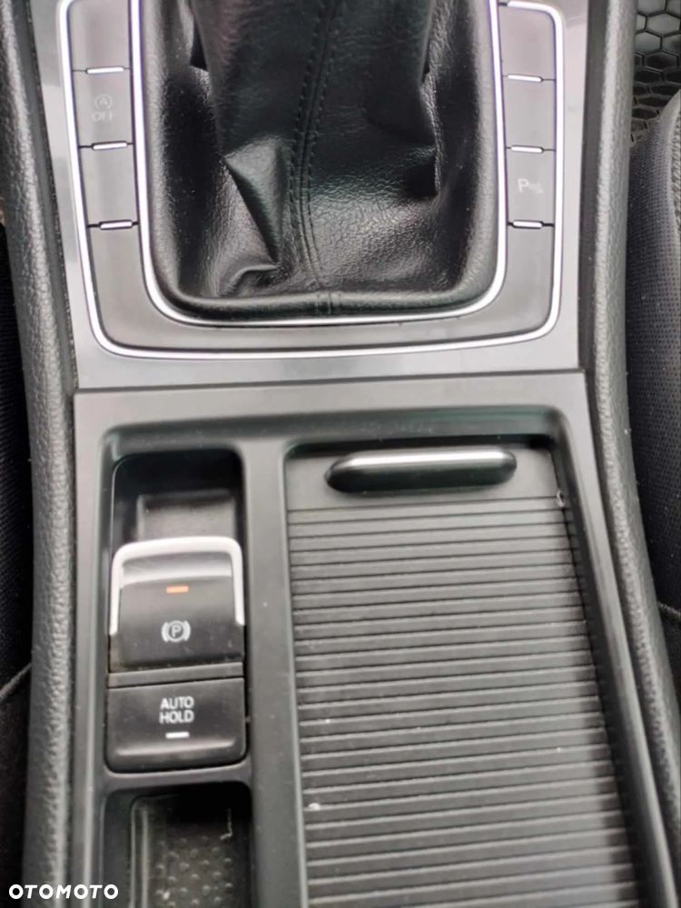 Volkswagen Golf VII 2.0 TDI BMT Comfortline - 10