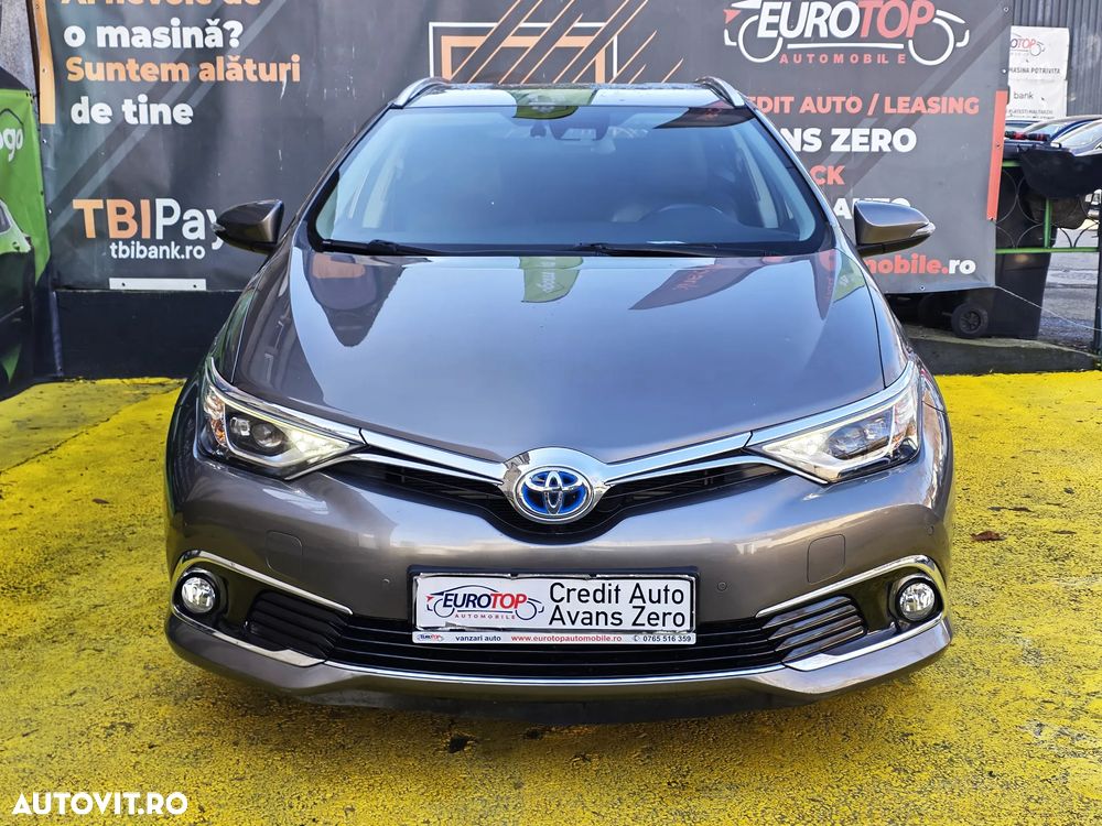 Toyota Auris 1.8 L VVT-i TS Hybrid Sol+ - 2