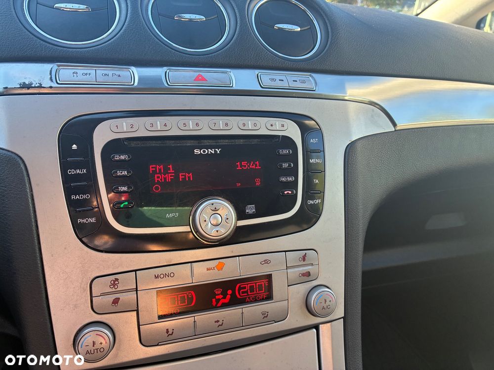 Ford S-Max - 15