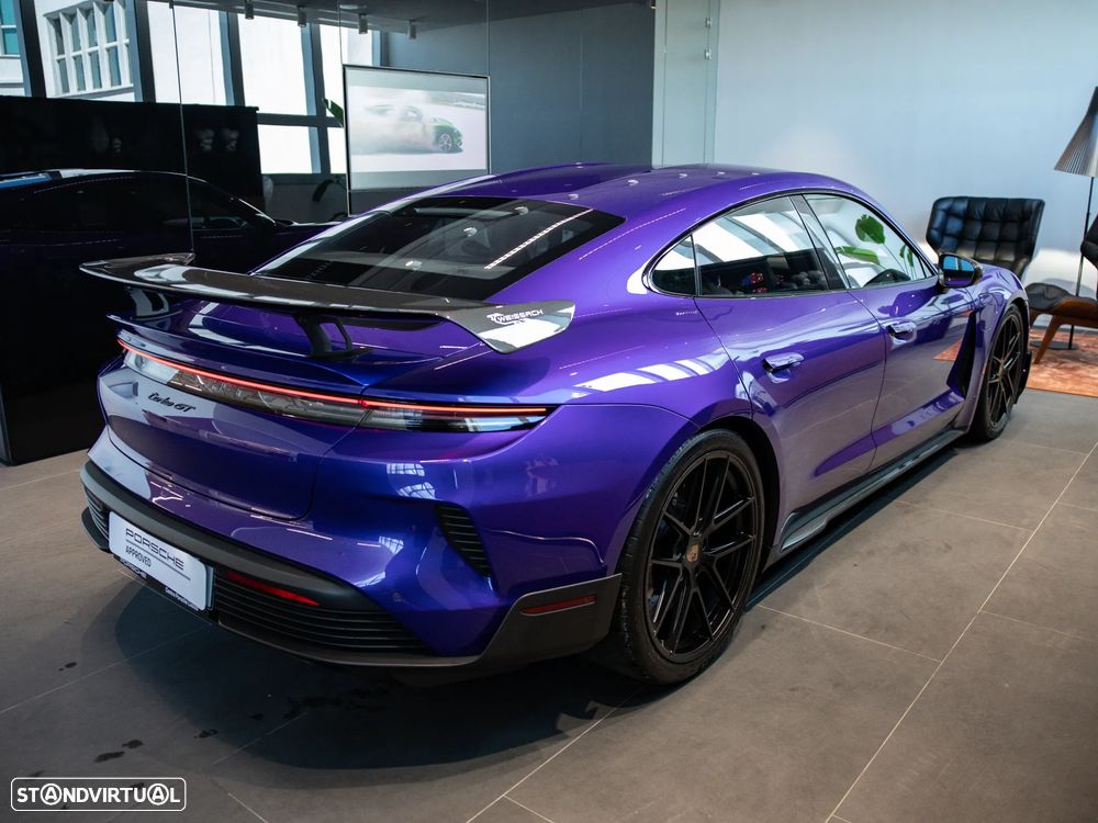 Porsche Taycan Turbo GT Weissach - 13