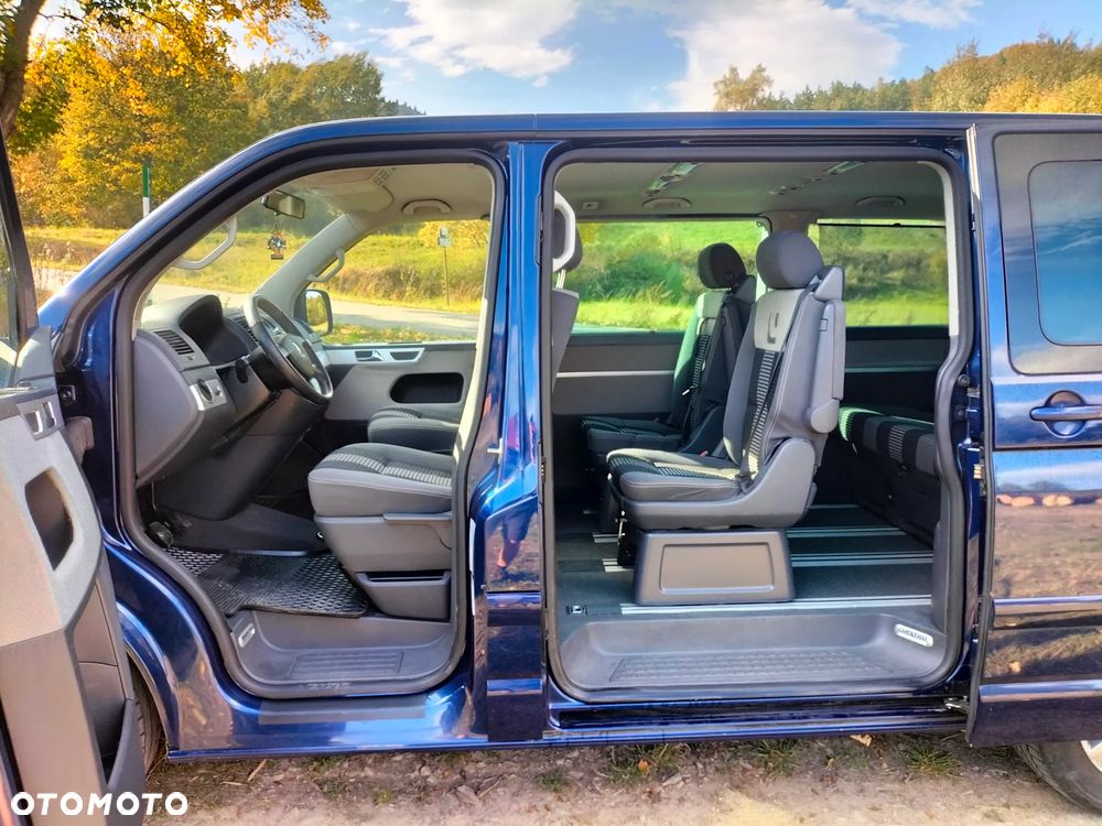 Volkswagen Multivan - 8