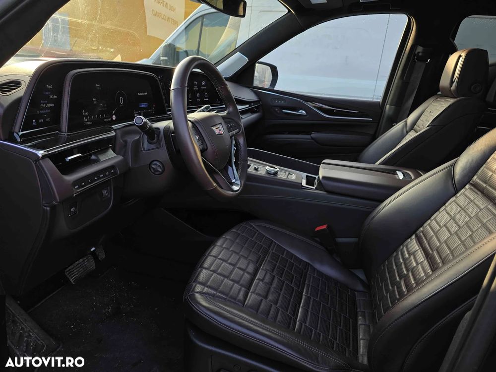 Cadillac Escalade - 14