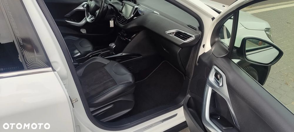 Peugeot 2008 PureTech 110 Stop&Start EAT6 Crossway - 17