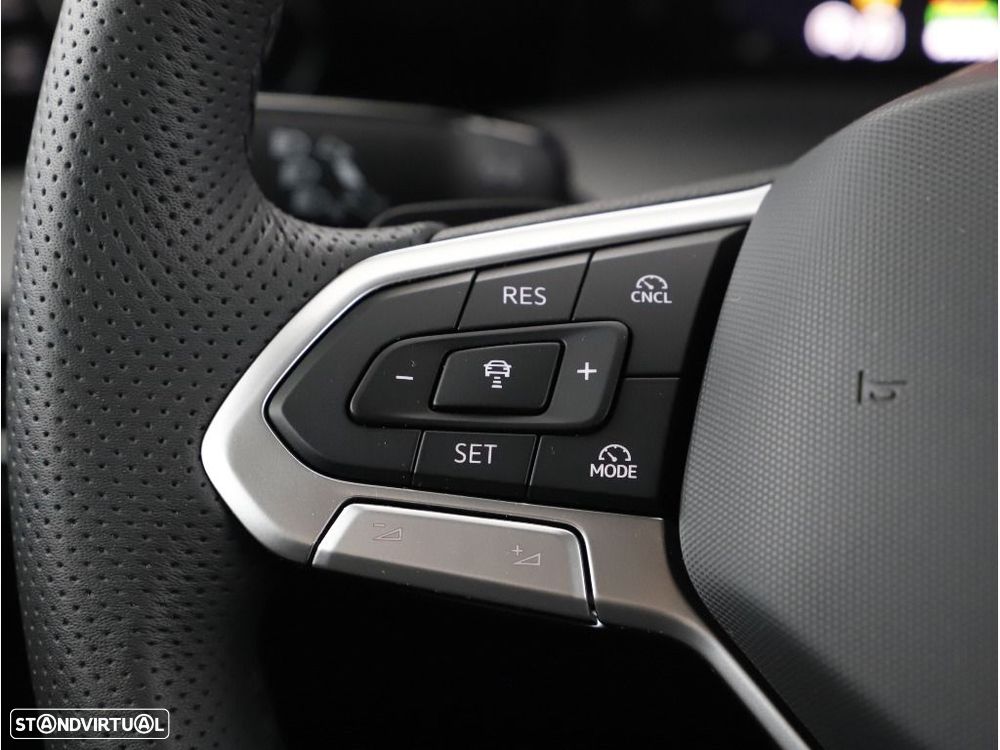 VW Golf 1.5 TSI e-Hybrid GTE DSG - 25