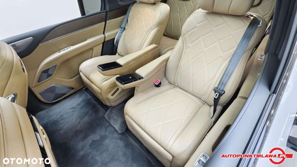 BYD Yangwang U8 - 11