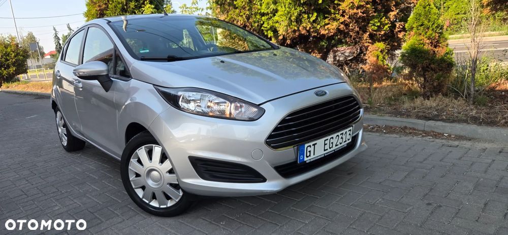 Ford Fiesta 1.25 Platinium X - 24