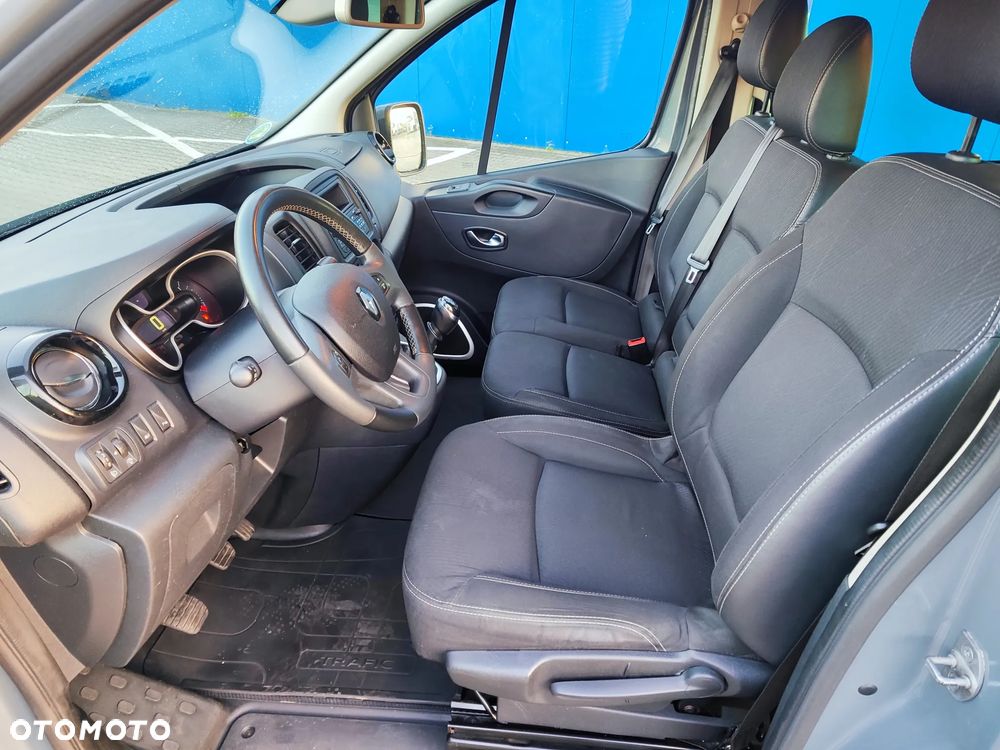 Renault Trafic Grand 2.0 dCi - 16