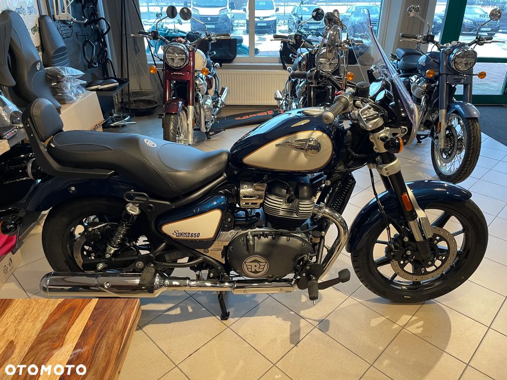 Royal Enfield Super Meteor - 6