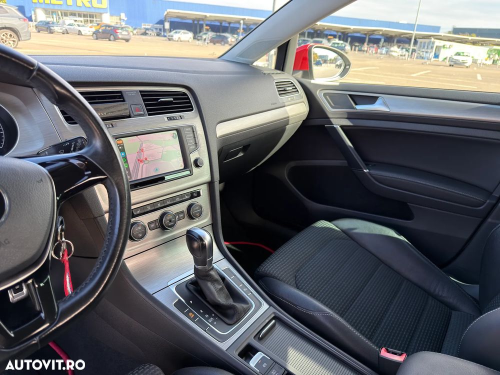 Volkswagen Golf - 21