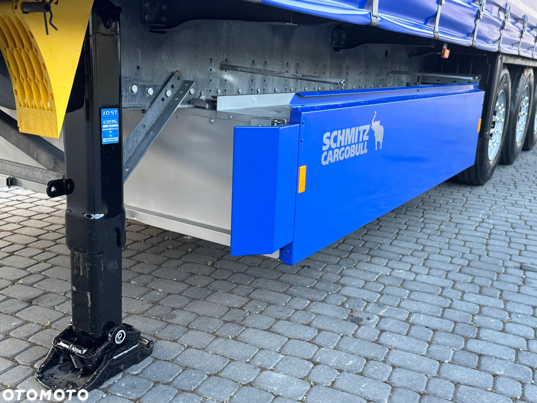 Schmitz Cargobull DACH PODNOSZONY/PALECIARA/STANDARD - 20
