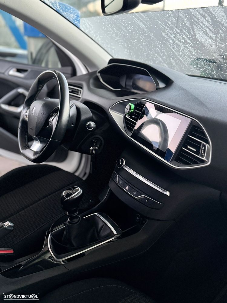 Peugeot 308 SW 1.5 BlueHDi Style J17 - 4