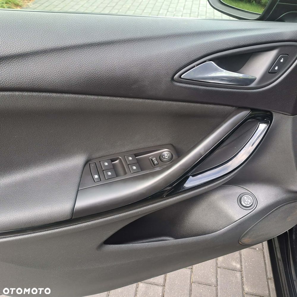 Opel Astra 1.4 T GPF Elite S&S - 21