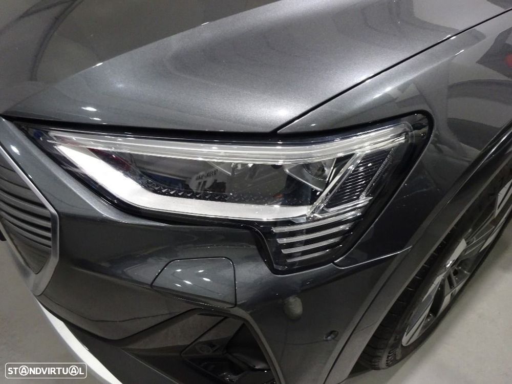 Audi e-tron 55 quattro S line - 36