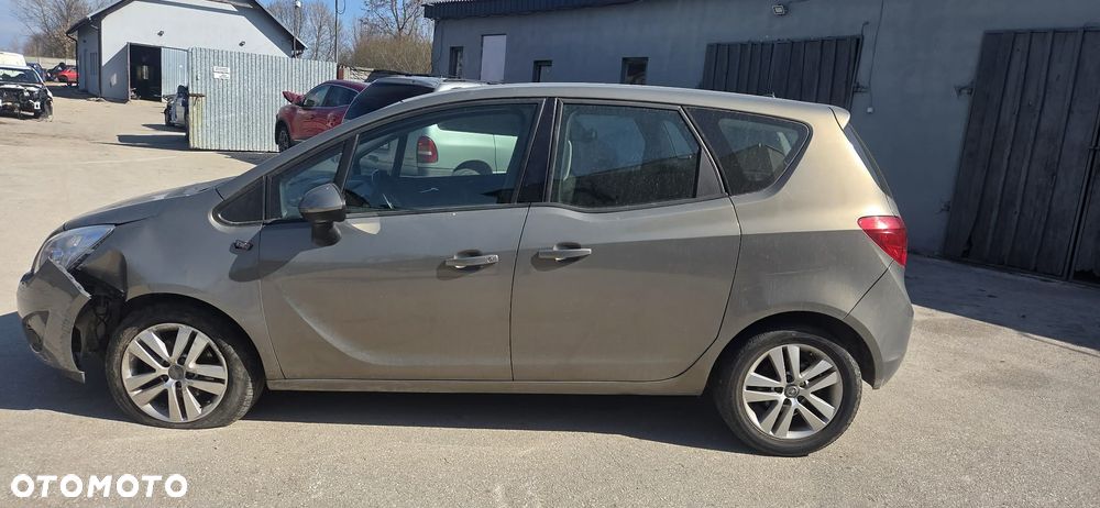 OPEL MERIVA B podszybie - 3